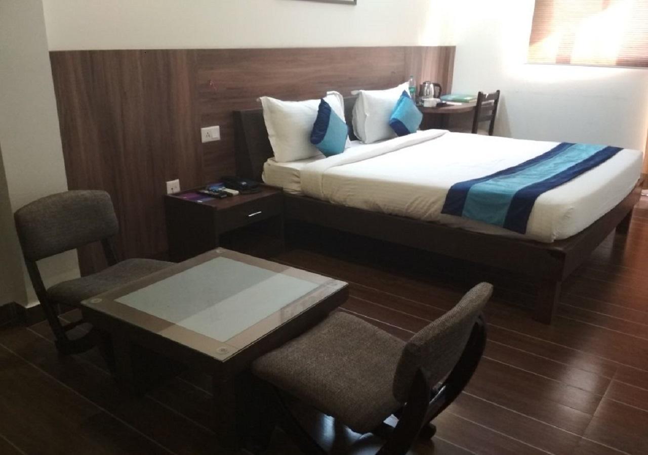 Hotel Mint Koregaon Park Pune Bagian luar foto